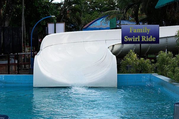 Cool off together on the Family Swirl Ride!